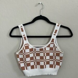 Kendall and Kylie, PacSun tank top